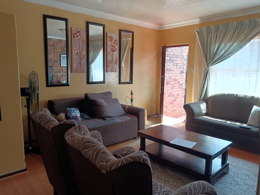 2 Bedroom Property for Sale in Navalsig Free State
